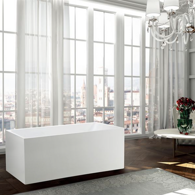 Bellaterra Catania 67 in. Freestanding Bathtub in Glossy White BA6816B