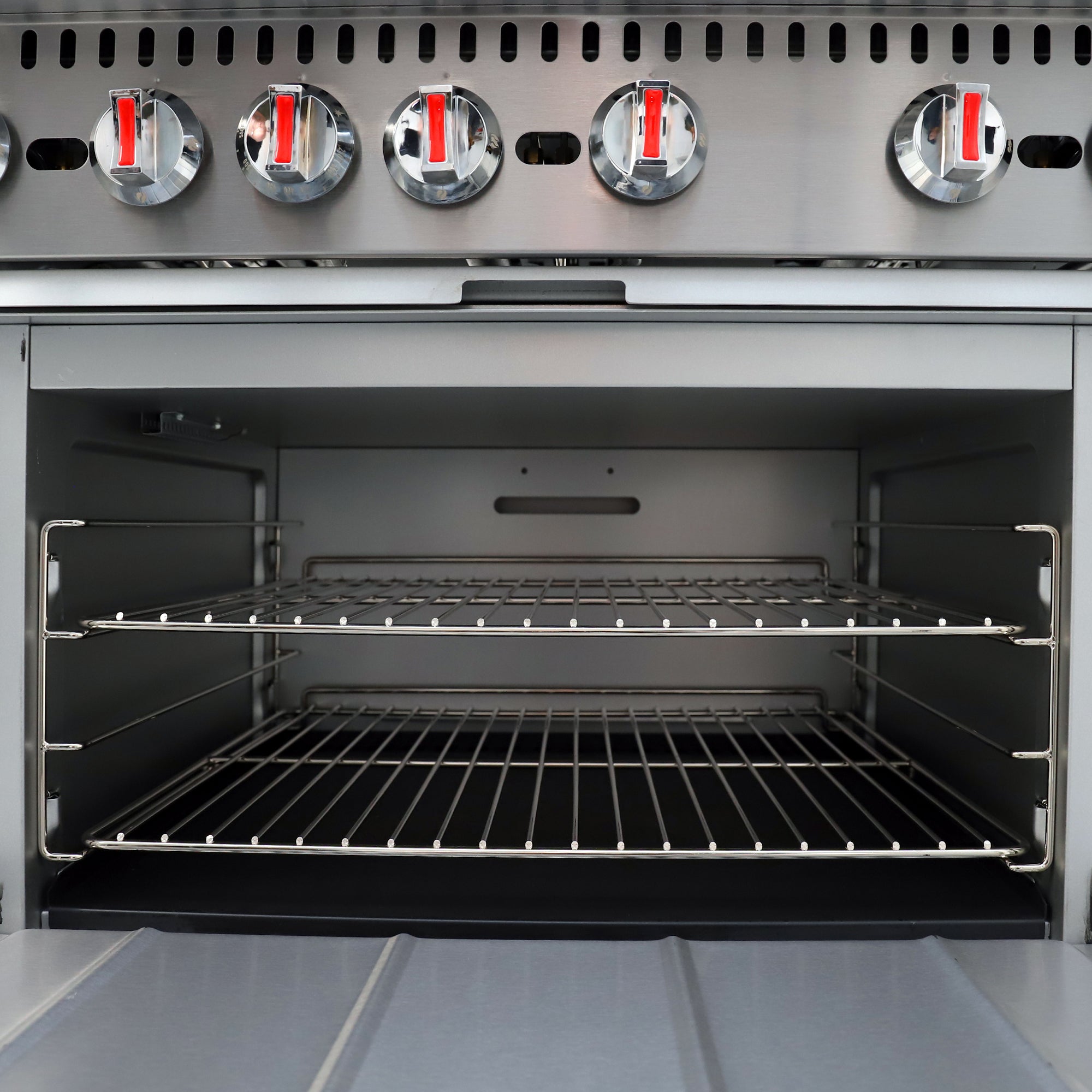 General Foodservice Gas Range with Oven, 6 Burners, 180,000 BTU, 36", in Stainless Steel GR6-36