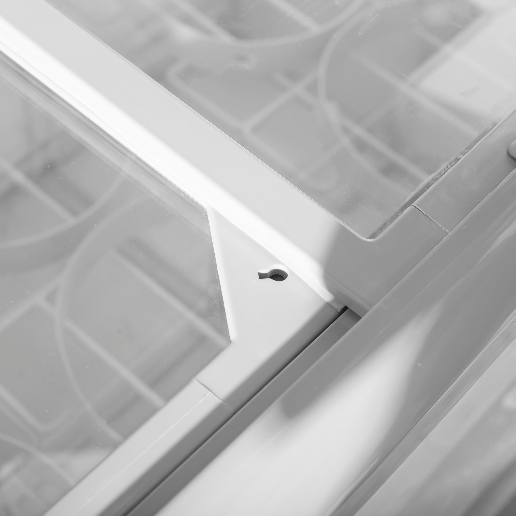 Maxx Cold Sliding Glass Top Mobile Ice Cream Display Freezer, 16 cu. ft. (453L), in White MXF71F