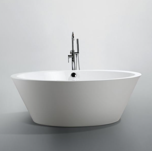 Bellaterra Udine 67 in. Freestanding Bathtub in Glossy White BA6827